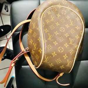 Louis Vuitton Crossbody bag